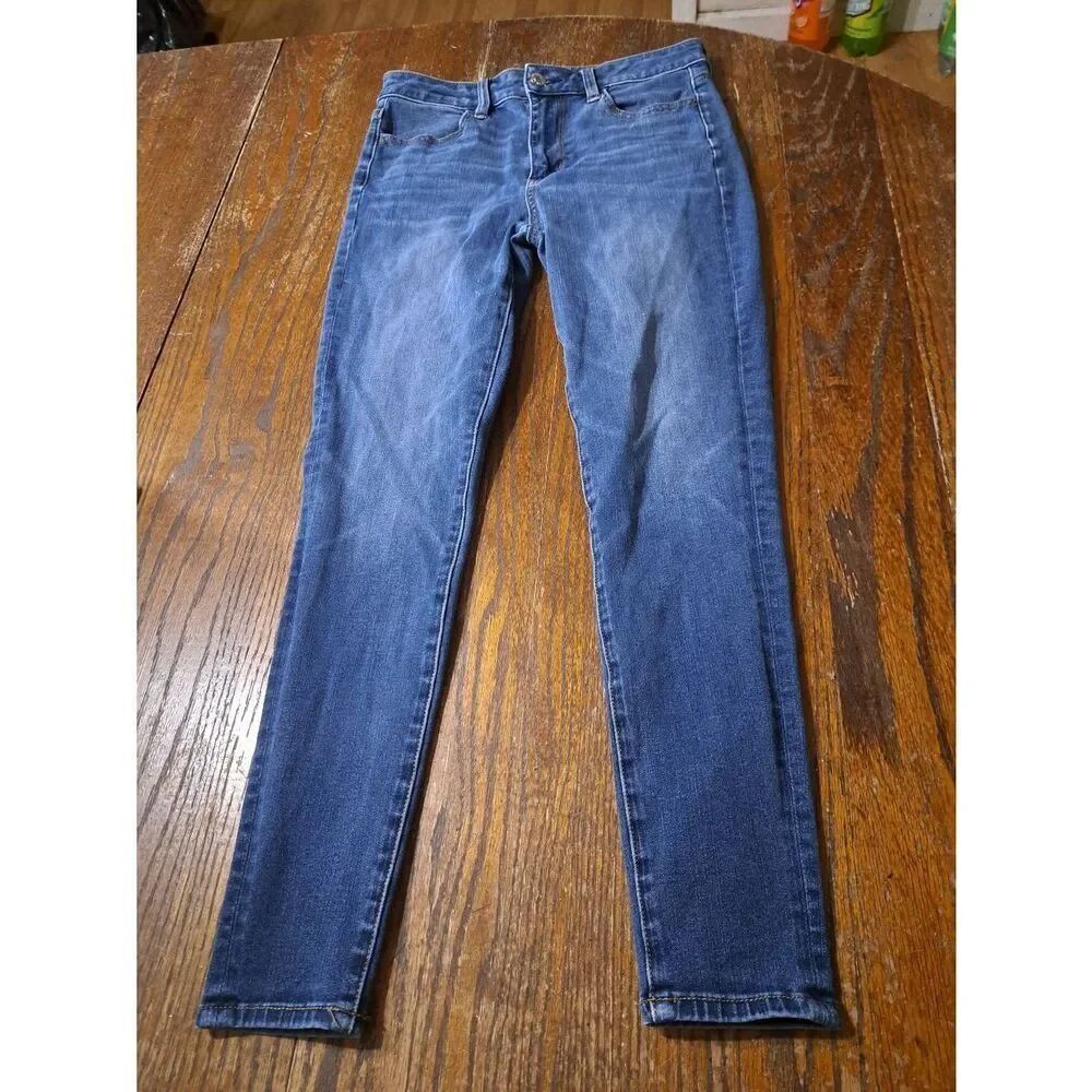Size 2 American Eagle Super Hi Rise Denim Blue Jean Jeggings Next Level Stretch